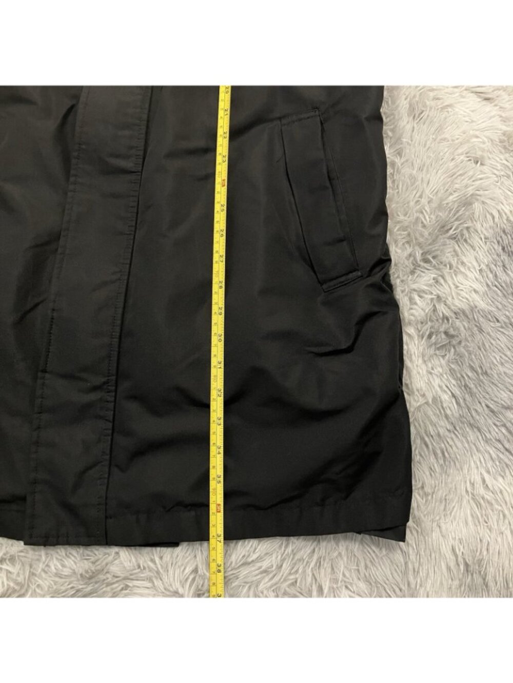 TravelSmith Black Trench Coat Jacket Size M Rain Shell Length 37” - Picture 5 of 6